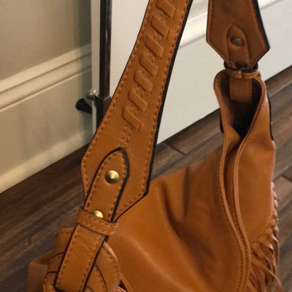 OrYANY NWT Fringe Saddle Brown Leather Shoulder Bag W/Dustbag - Picture 4 of 8
